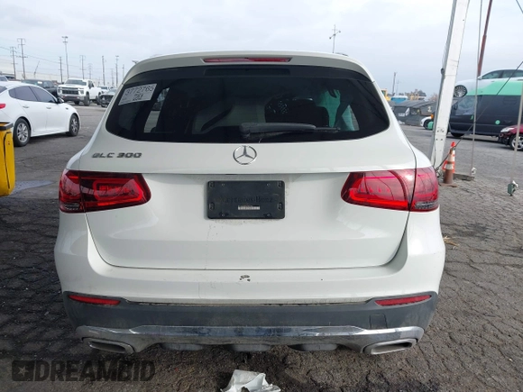 2020 Mercedes-Benz GLC 300 z VIN W1N0G8DB6LF803198, wystawiony jako IAAI lot #41170361 z przebiegiem 56 556 mil mil oraz . Historia ofert i sprzedaży dostępna na DreamBid. Obrazek 15.