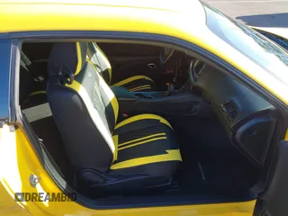 2017 Dodge Challenger SXT z VIN 2C3CDZAG3HH501610, wystawiony jako IAAI lot #42163027 z przebiegiem 66 464 mil mil oraz . Historia ofert i sprzedaży dostępna na DreamBid. Obrazek 5.