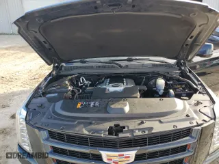 2019 Cadillac Escalade Luxury with VIN 1GYS3BKJ3KR135502, listed as a Copart auction lot 79739014 with 0 mi miles and Non Repairable. Bid and sale history available at carsss.com. Image 14.