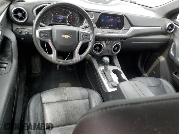 2019 Chevrolet Blazer z VIN 3GNKBDRS7KS608714, wystawiony jako Copart lot #53957205 z przebiegiem 126 162 mil mil oraz Szkoda całkowita • Salvage title. Historia ofert i sprzedaży dostępna na DreamBid. Obrazek 8.