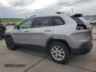 2016 Jeep Cherokee Altitude z VIN 1C4PJMCB7GW308936, wystawiony jako Copart lot #59229035 z przebiegiem 124 087 mil mil oraz Szkoda całkowita • Salvage title. Historia ofert i sprzedaży dostępna na DreamBid. Obrazek 2.