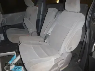2017 Toyota Sienna LE Auto Access Seat with VIN 5TDKZ3DC5HS795902, listed as a IAAI auction lot 41994479 with 439,634 mi miles. Bid and sale history available at carsss.com. Image 1.