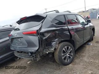 2023 Toyota Highlander L z VIN 5TDKDRBH7PS044010, wystawiony jako IAAI lot #42072483 z przebiegiem 21 655 mil mil oraz . Historia ofert i sprzedaży dostępna na DreamBid. Obrazek 4.