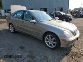 2003 Mercedes-Benz C 230 Kompressor with VIN WDBRF40J13A476678, listed as a Copart auction lot 70525434 with 138,793 mi miles and Salvage Title. Bid and sale history available at DreamBid. Image 4.