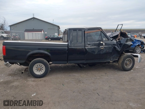 1990 Ford F-150 with VIN 1FTEX15NXLKB49682, listed as a IAAI auction lot 41898579 with 32,935 mi miles and . Bid and sale history available at DreamBid. Image 13.