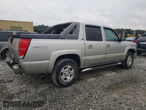 2005 Chevrolet Avalanche Z71 with VIN 3GNEK12Z35G271792, listed as a Copart auction lot 71290704 with 326,914 mi miles and Salvage Title. Bid and sale history available at carsss.com. Image 3.