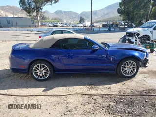 2014 Ford Mustang V6 z VIN 1ZVBP8EM5E5315477, wystawiony jako IAAI lot #42222514 z przebiegiem 215 618 mil mil oraz . Historia ofert i sprzedaży dostępna na DreamBid. Obrazek 13.