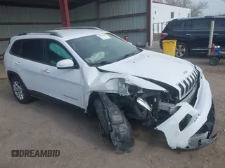2017 Jeep Cherokee Latitude с VIN 1C4PJMCS3HD235562, выставлен на аукционе IAAI как лот 42203685 с пробегом 61 055 миль миль и . История ставок и продаж доступна на DreamBid. Изображение 1.