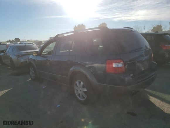 2006 Ford Freestyle SE with VIN 1FMZK01126GA31464, listed as a Copart auction lot 88530475 with 119,564 mi miles and Salvage Title. Bid and sale history available at carsss.com. Image 2.