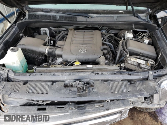 2017 Toyota Tundra Platinum z VIN 5TFAY5F10HX613975, wystawiony jako Copart lot #49817215 z przebiegiem 129 735 mil mil oraz Szkoda całkowita • Salvage title. Historia ofert i sprzedaży dostępna na DreamBid. Obrazek 13.