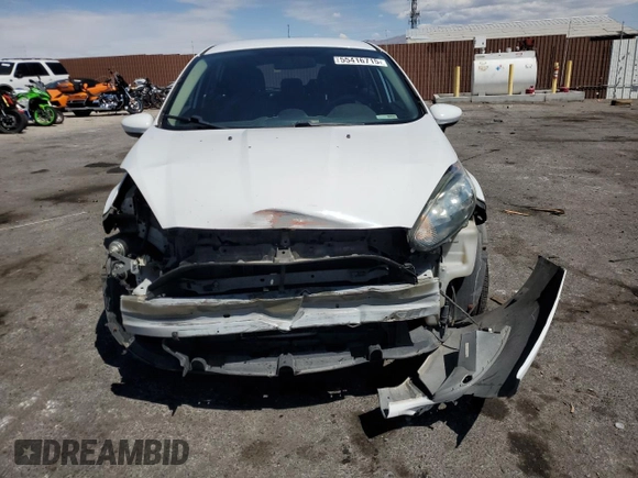 2014 Ford Fiesta S z VIN 3FADP4TJ6EM177381, wystawiony jako Copart lot #55416715 z przebiegiem 125 062 mil mil oraz Szkoda całkowita • Salvage title. Historia ofert i sprzedaży dostępna na DreamBid. Obrazek 5.