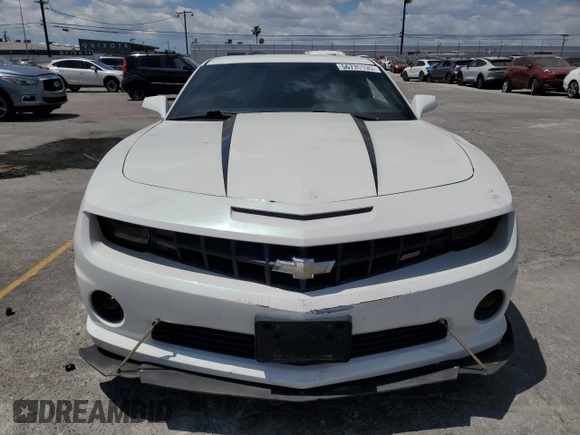 2011 Chevrolet Camaro 2SS with VIN 2G1FK1EJ6B9136257, listed as a Copart auction lot 56739935 with 136,440 mi miles and Salvage Title. Bid and sale history available at DreamBid. Image 5.