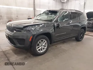2025 Jeep Grand Cherokee Altitude X with VIN 1C4RJHAG5SC278876, listed as a IAAI auction lot 42261321 with 819 mi miles and . Bid and sale history available at DreamBid. Image 18.