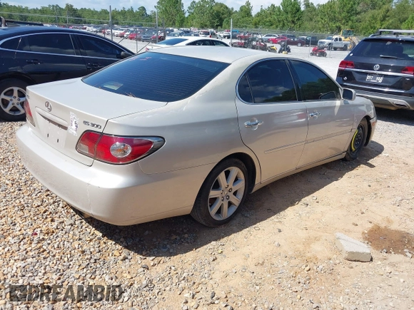 2002 Lexus ES 300 with VIN JTHBF30G720087113, listed as a IAAI auction lot 42667094 with Not provided miles and . Bid and sale history available at DreamBid. Image 4.