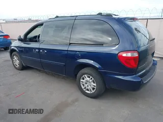 2005 Dodge Caravan SE z VIN 2D4GP24R05R106317, wystawiony jako IAAI lot #41877906 z przebiegiem 218 591 mil mil oraz . Historia ofert i sprzedaży dostępna na DreamBid. Obrazek 3.