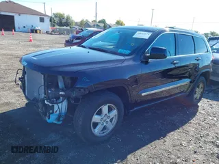 2011 Jeep Grand Cherokee Laredo with VIN 1J4RR4GG1BC547460, listed as a IAAI auction lot 40632674 with 46,745 mi miles and . Bid and sale history available at DreamBid. Image 17.