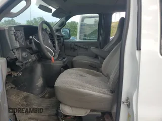 2016 Chevrolet Express Passenger LT with VIN 1GAZGPFG5G1270709, listed as a Copart auction lot 64763585 with 155,425 mi miles and Clean title. Bid and sale history available at DreamBid. Image 7.