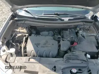 2017 Mitsubishi Outlander SE с VIN JA4AZ3A35HZ045585, выставлен на аукционе Copart как лот 70950695 с пробегом 87 540 миль миль и Списание • Salvage title. История ставок и продаж доступна на DreamBid. Изображение 15.