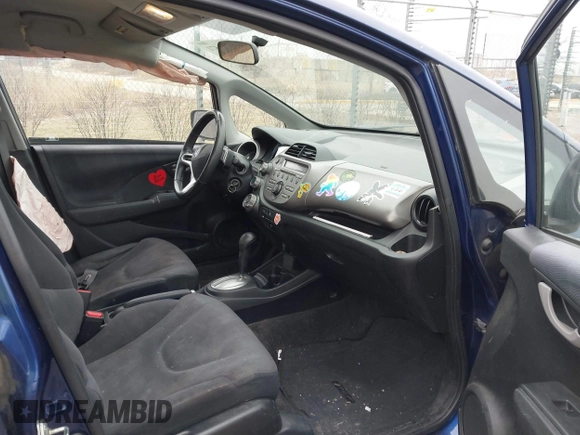2011 Honda Fit Sport with VIN JHMGE8H53BC001190, listed as a IAAI auction lot 41871571 with 144,789 mi miles and . Bid and sale history available at DreamBid. Image 5.