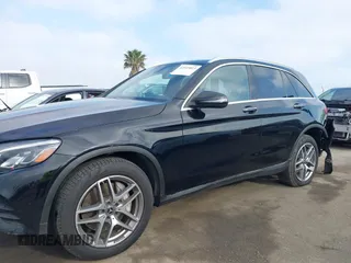 2018 Mercedes-Benz GLC 300 z VIN WDC0G4KBXJV021020, wystawiony jako IAAI lot #42345813 z przebiegiem 62 963 mil mil oraz . Historia ofert i sprzedaży dostępna na DreamBid. Obrazek 14.