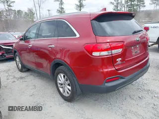 2018 Kia Sorento LX z VIN 5XYPG4A39JG400774, wystawiony jako IAAI lot #41711055 z przebiegiem 56 046 mil mil oraz . Historia ofert i sprzedaży dostępna na DreamBid. Obrazek 3.