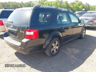 2006 Ford Freestyle Limited with VIN 1FMZK03156GA54072, listed as a IAAI auction lot 42013484 with 154,434 mi miles. Bid and sale history available at carsss.com. Image 4.