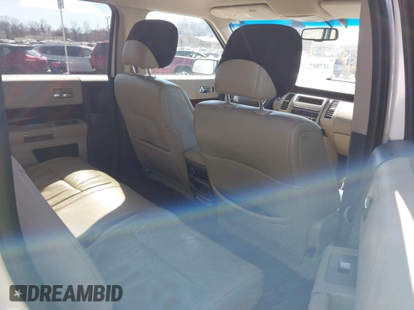 2009 Ford Flex SEL with VIN 2FMEK62C49BB02371, listed as a IAAI auction lot 41780212 with 194,522 mi miles. Bid and sale history available at carsss.com. Image 8.