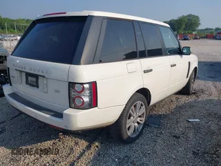 2010 Land Rover Range Rover HSE Lux z VIN SALMF1D48AA314650, wystawiony jako IAAI lot #42393293 z przebiegiem 183 430 mil mil oraz . Historia ofert i sprzedaży dostępna na DreamBid. Obrazek 4.