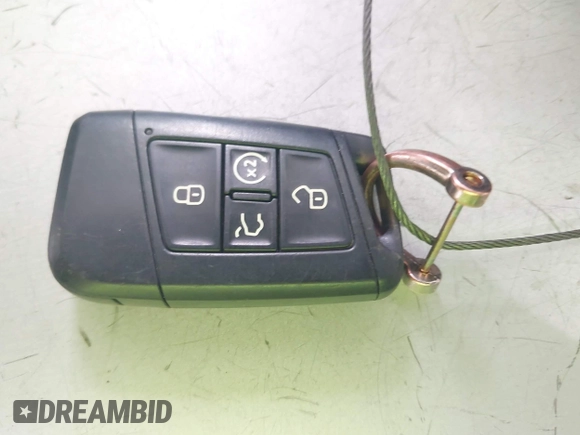 2019 Volkswagen Tiguan SE with VIN 3VV3B7AXXKM055925, listed as a IAAI auction lot 42019778 with 75,654 mi miles and . Bid and sale history available at DreamBid. Image 11.