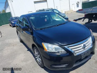 2015 Nissan Sentra S with VIN 3N1AB7AP5FY333069, listed as a IAAI auction lot 42082189 with 100,157 mi miles. Bid and sale history available at carsss.com. Image 1.