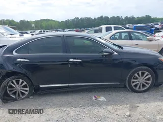 2012 Lexus ES 330 z VIN JTHBK1EG8C2509145, wystawiony jako IAAI lot #42160893 z przebiegiem 125 071 mil mil oraz . Historia ofert i sprzedaży dostępna na DreamBid. Obrazek 13.