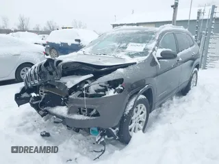 2018 Jeep Cherokee Latitude Plus z VIN 1C4PJMLB1JD530195, wystawiony jako IAAI lot #41629474 z przebiegiem 202 827 mil mil oraz . Historia ofert i sprzedaży dostępna na DreamBid. Obrazek 18.