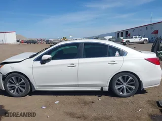 2015 Subaru Legacy 2.5i Limited with VIN 4S3BNAL66F3011270, listed as a IAAI auction lot 42047227 with 172,473 mi miles. Bid and sale history available at carsss.com. Image 15.