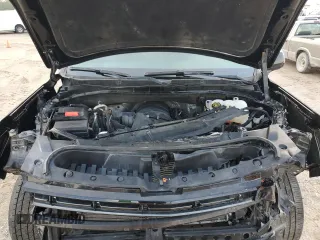 2022 Chevrolet Suburban RST with VIN 1GNSCEKD1NR304560, listed as a Copart auction lot 54498525 with 83,522 mi miles and Salvage title. Bid and sale history available at DreamBid. Image 12.