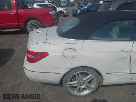 2012 Mercedes-Benz E 350 with VIN WDDKK5KF7CF168095, listed as a IAAI auction lot 41988817 with Not Provided miles and . Bid and sale history available at DreamBid. Image 19.