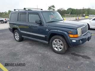 2007 Jeep Commander Limited z VIN 1J8HH582X7C531139, wystawiony jako IAAI lot #42752720 z przebiegiem 219 122 mil mil oraz . Historia ofert i sprzedaży dostępna na DreamBid. Obrazek 1.