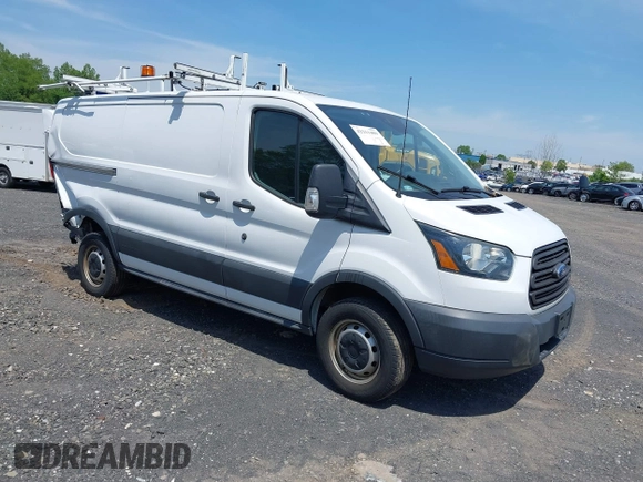 2016 Ford Transit Cargo z VIN 1FTYR1YM0GKB55605, wystawiony jako IAAI lot #42211489 z przebiegiem Nie podano mil oraz . Historia ofert i sprzedaży dostępna na DreamBid. Obrazek 1.