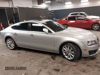 2012 Audi A7 z VIN WAUWGCFC2CN091270, wystawiony jako IAAI lot #41261927 z przebiegiem 109 756 mil mil oraz . Historia ofert i sprzedaży dostępna na DreamBid. Obrazek 13.