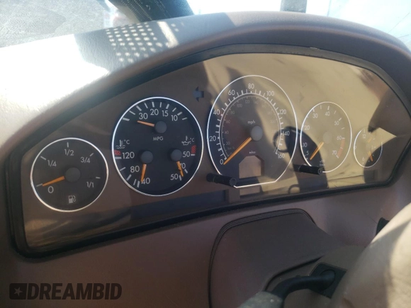 2000 Mercedes-Benz SL-Class with VIN WDBFA68F1YF193740, listed as a Copart auction lot 72018884 with 0 mi miles and Clean Title. Bid and sale history available at carsss.com. Image 9.