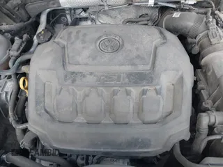 2022 Volkswagen Tiguan SE z VIN 3VV2B7AX4NM118467, wystawiony jako IAAI lot #41769676 z przebiegiem 55 305 mil mil oraz . Historia ofert i sprzedaży dostępna na DreamBid. Obrazek 10.