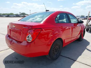 2016 Chevrolet Sonic LS с VIN 1G1JA5SH9G4124457, выставлен на аукционе IAAI как лот 42447302 с пробегом 143 116 миль миль и . История ставок и продаж доступна на DreamBid. Изображение 4.