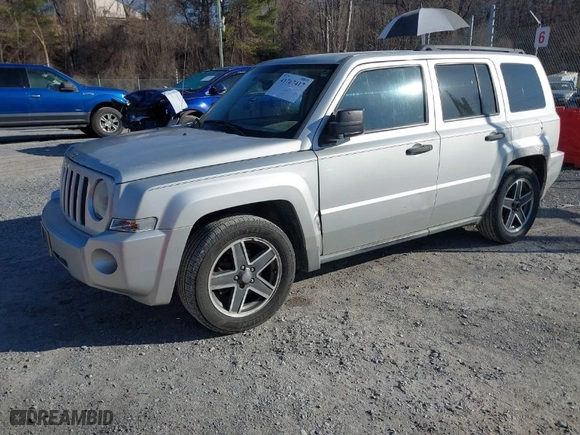 2008 Jeep Patriot Sport with VIN 1J8FF28W28D701794, listed as a IAAI auction lot 41767417 with 225,128 mi miles. Bid and sale history available at carsss.com. Image 2.