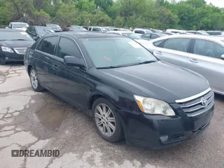 2007 Toyota Avalon XL with VIN 4T1BK36B37U214315, listed as a IAAI auction lot 41938884 with 280,051 mi miles. Bid and sale history available at carsss.com. Image 1.