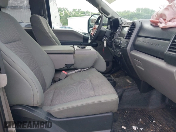 2019 Ford F-250 XL with VIN 1FT7X2B62KEC76242, listed as a IAAI auction lot 42550765 with 49,847 mi miles and . Bid and sale history available at DreamBid. Image 5.