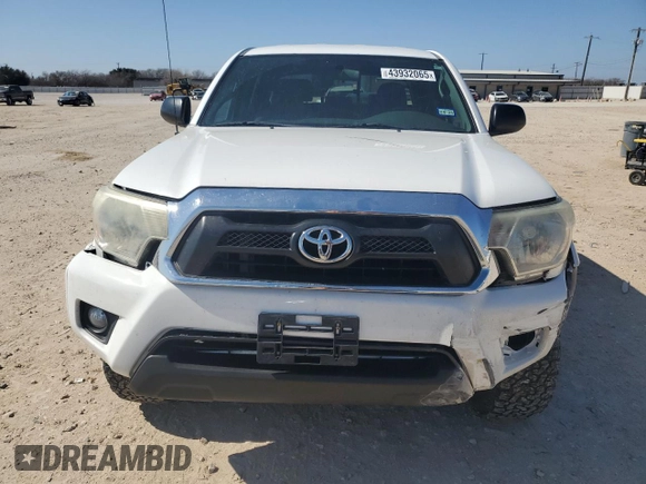 2014 Toyota Tacoma PreRunner with VIN 3TMJU4GN7EM159880, listed as a Copart auction lot 43932065 with 125,564 mi miles and Salvage Title. Bid and sale history available at carsss.com. Image 5.