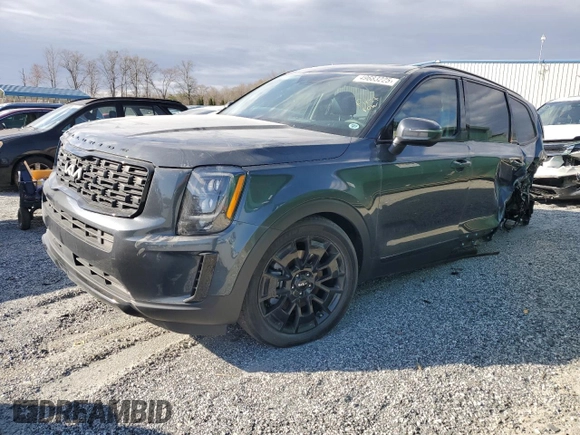 2022 Kia Telluride EX with VIN 5XYP3DHC3NG297116, listed as a Copart auction lot 49683225 with 39,642 mi miles and Salvage Title. Bid and sale history available at carsss.com. Image 1.