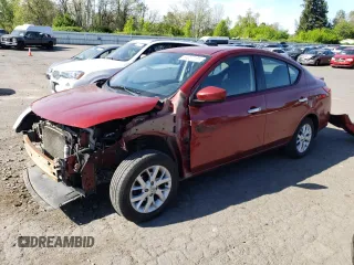 2017 Nissan Versa SV z VIN 3N1CN7AP3HL870152, wystawiony jako Copart lot #56357155 z przebiegiem 63 642 mil mil oraz Szkoda całkowita • Salvage title. Historia ofert i sprzedaży dostępna na DreamBid. Obrazek 1.