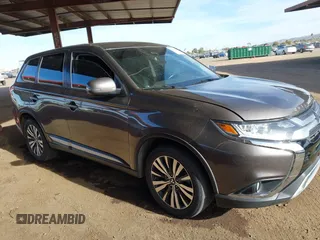 2020 Mitsubishi Outlander SE z VIN JA4AD3A34LZ046556, wystawiony jako IAAI lot #41429554 z przebiegiem 93 240 mil mil oraz . Historia ofert i sprzedaży dostępna na DreamBid. Obrazek 13.