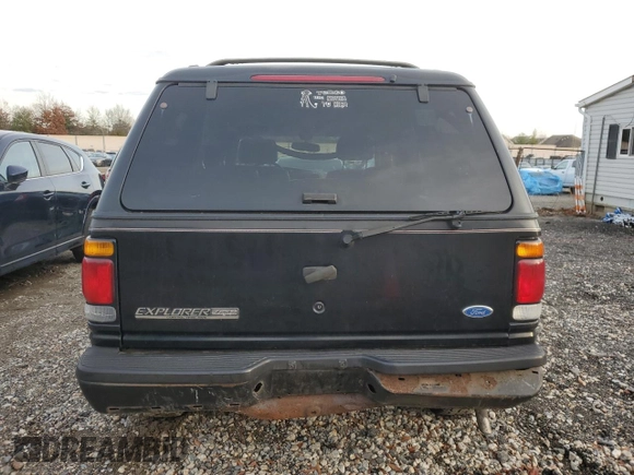 1997 Ford Explorer XL with VIN 1FMDU34E4VZC37151, listed as a Copart auction lot 85847234 with 260,538 mi miles and Salvage title. Bid and sale history available at DreamBid. Image 6.