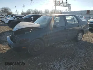 1998 Volkswagen Jetta TDI z VIN 3VWRF81H1WM119610, wystawiony jako Copart lot #42724295 z przebiegiem 8 361 mil mil oraz Szkoda całkowita • Salvage title. Historia ofert i sprzedaży dostępna na DreamBid. Obrazek 1.